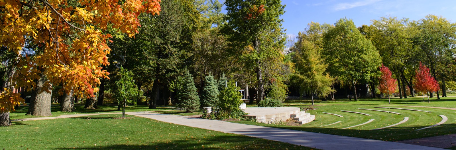 Grinnell at a Glance Grinnell College